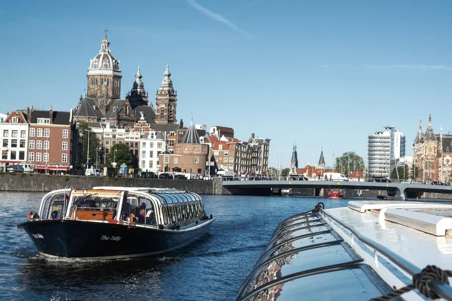 75 minutes Canal Cruise Highlights of Amsterdam