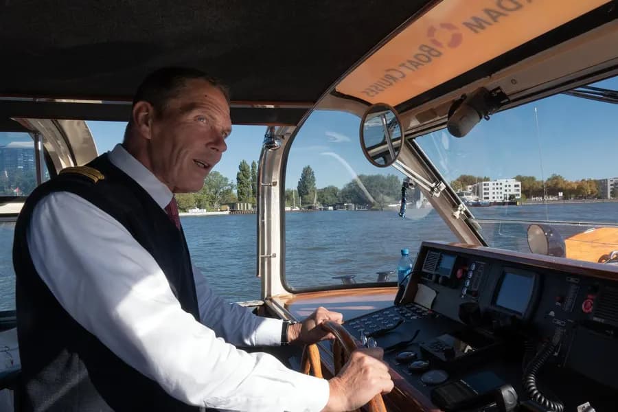 75 minutes Canal Cruise Highlights of Amsterdam