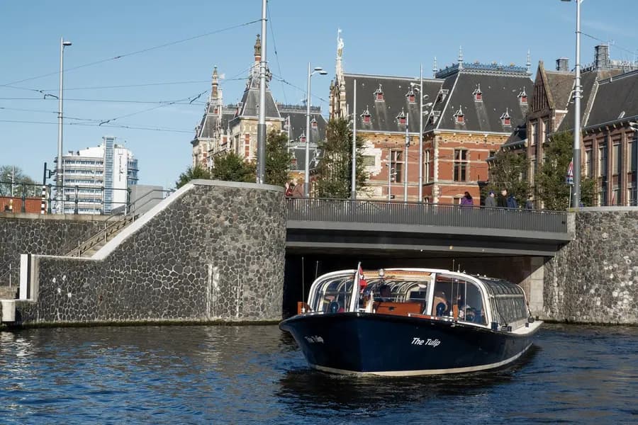 Evening Canal Cruise & A’DAM Tower Skybar